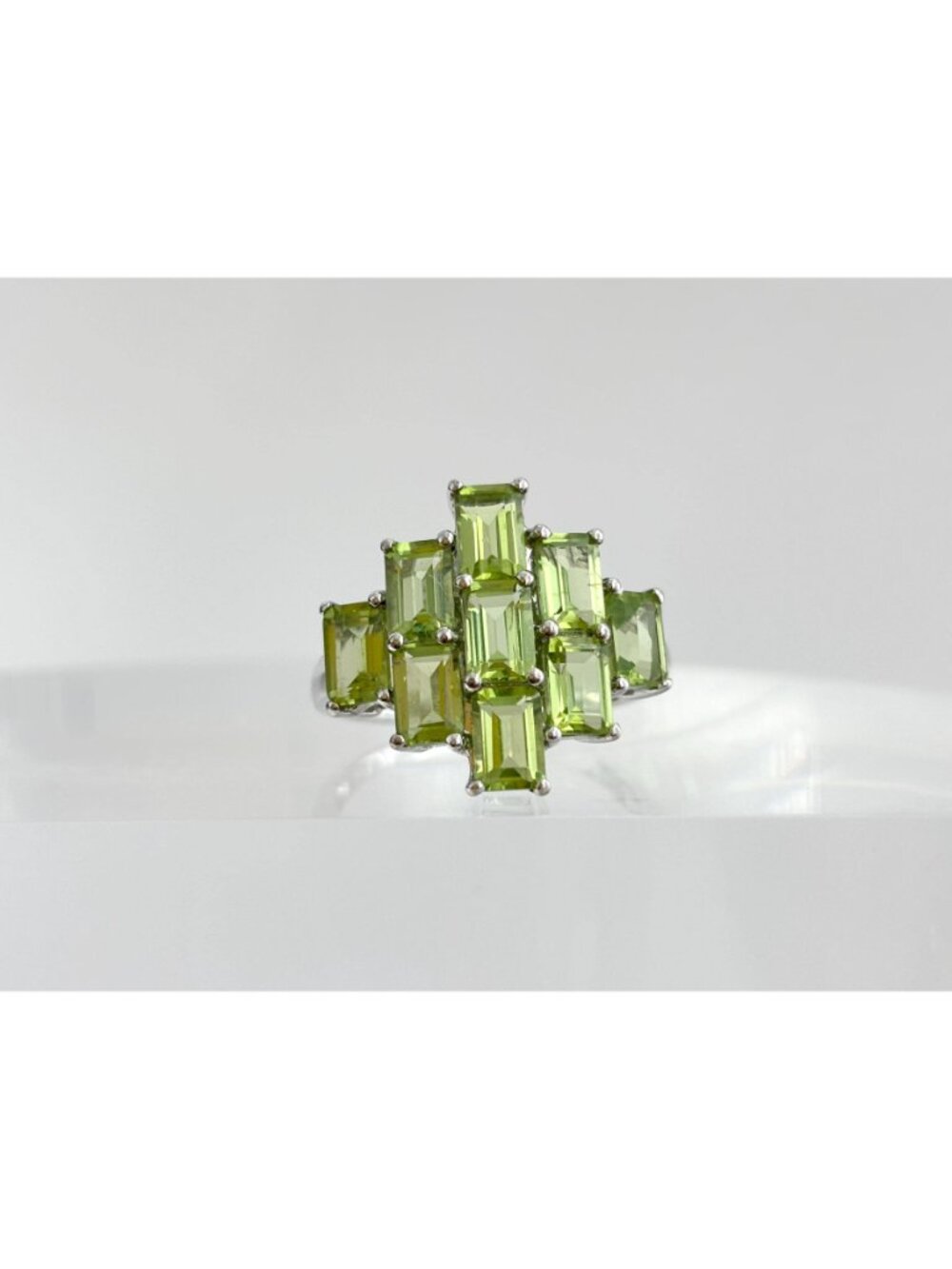 Green Peridot Emerald Cut Cluster Sterling Silver 925 Vintage Ring - sz 10 - Picture 2 of 15